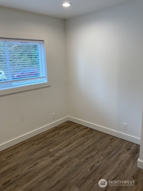 618 E Myrtle Street Property Photo 18