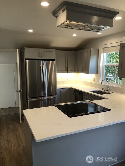 618 E Myrtle Street Property Photo 19