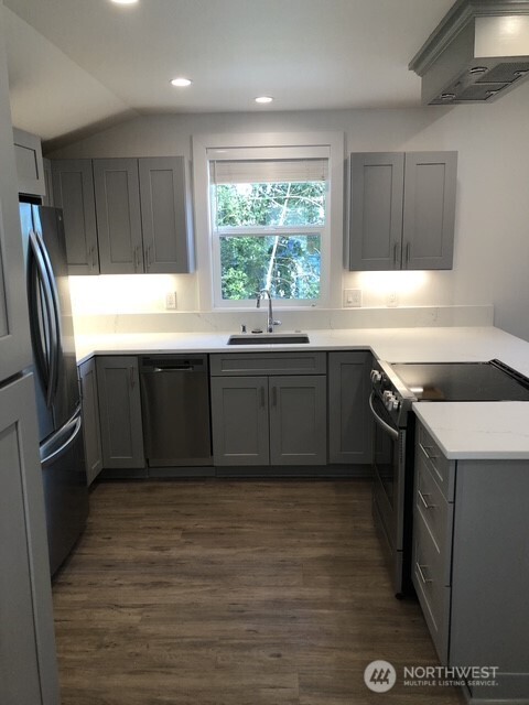 618 E Myrtle Street Property Photo 20
