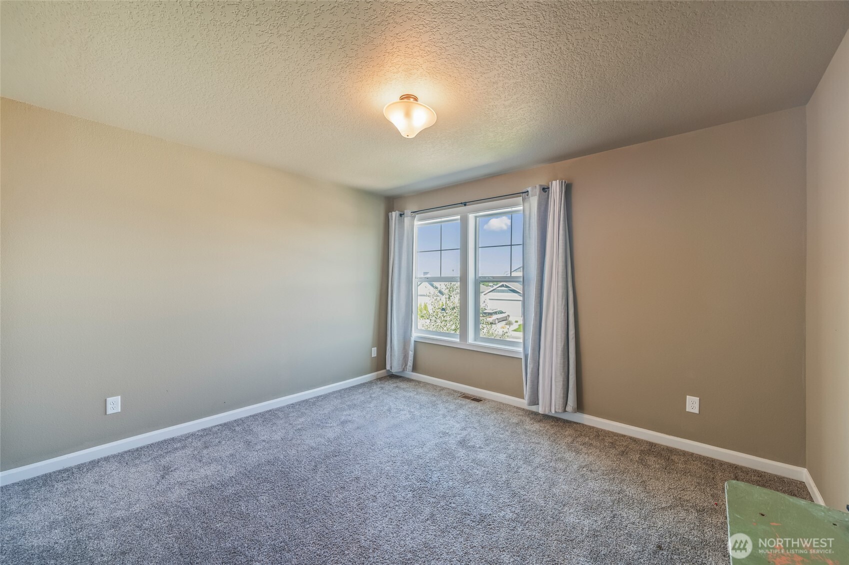 502 Ne L Street Property Photo 22