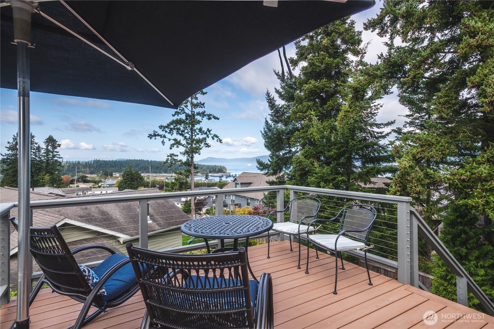 4304 Whidbey Court Property Photo 8