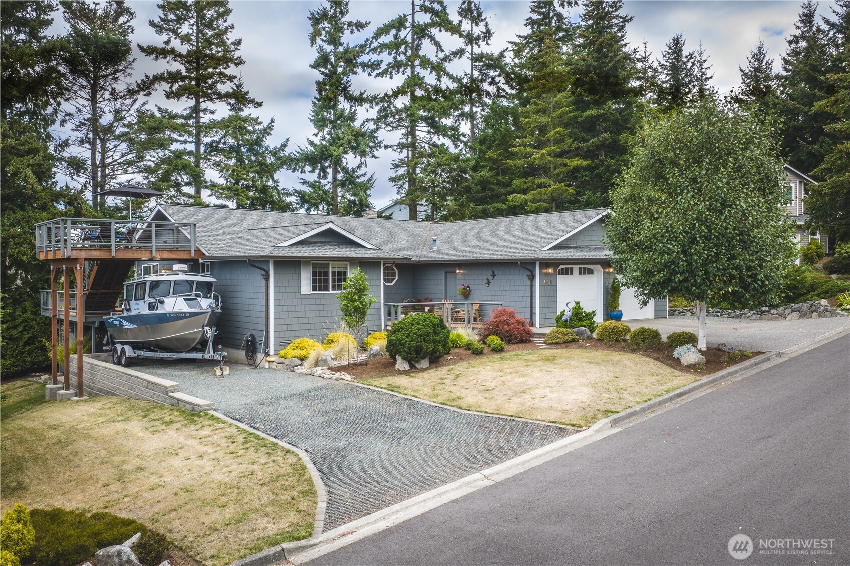 4304 Whidbey Court Property Photo 10