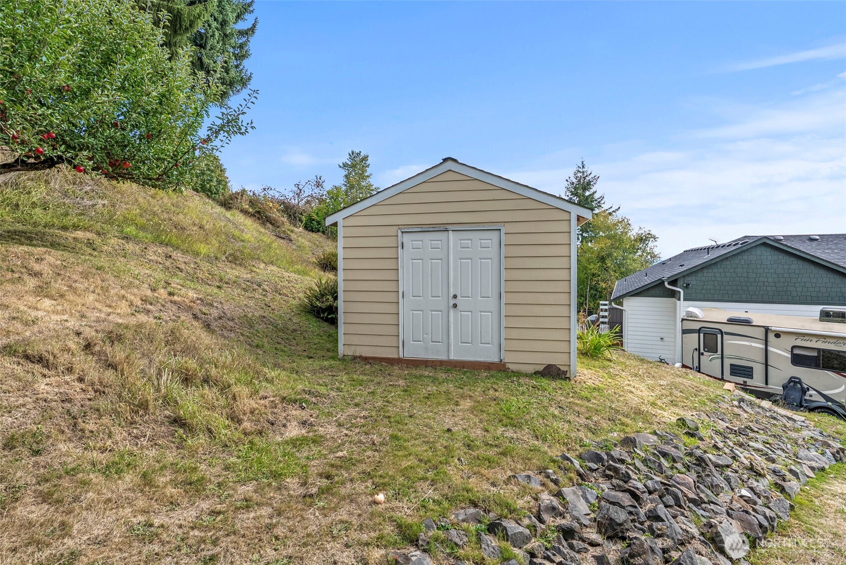 226 Gwynne Road Property Photo 33