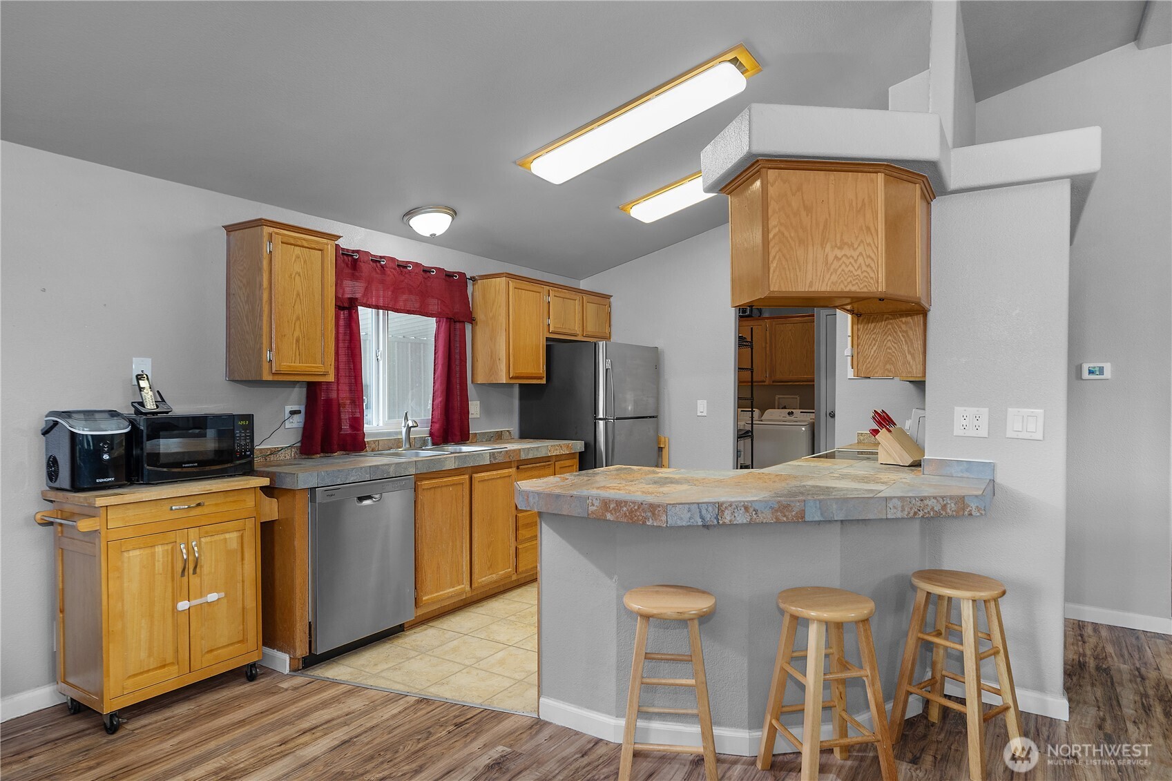 2150 E Timberlake Drive Property Photo 8