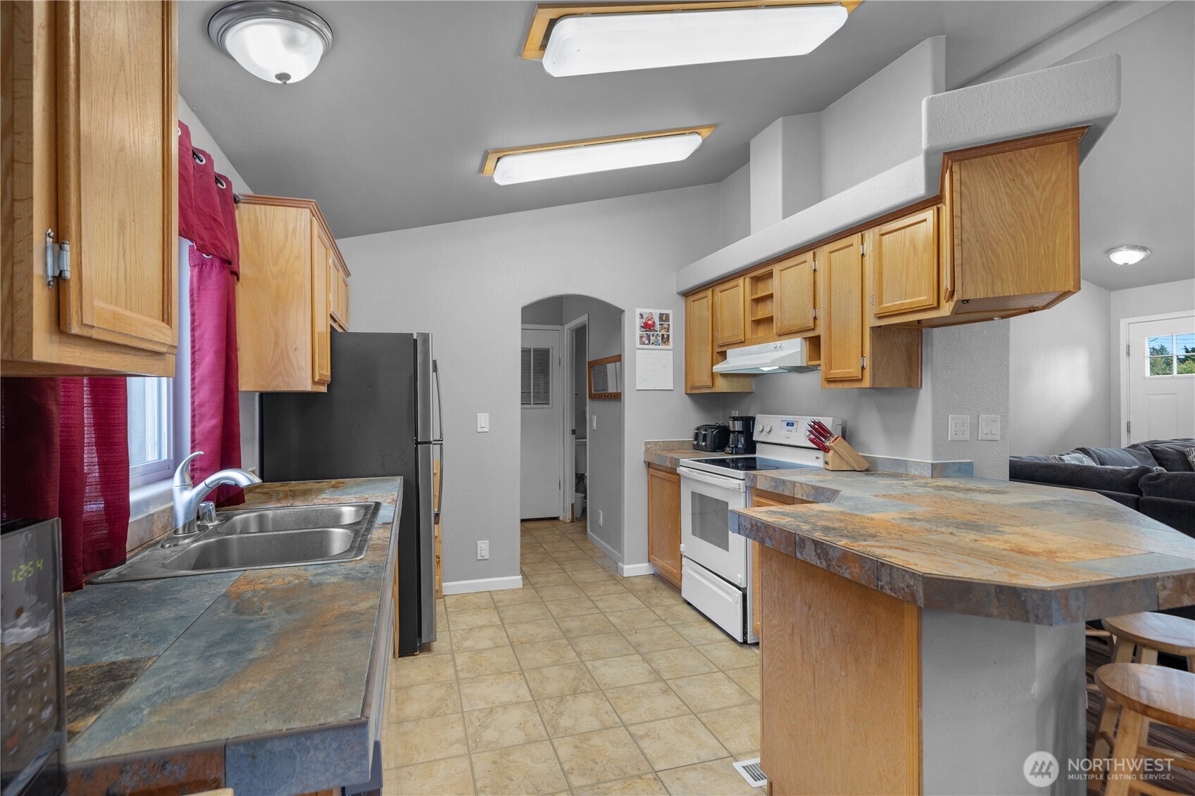 2150 E Timberlake Drive Property Photo 9