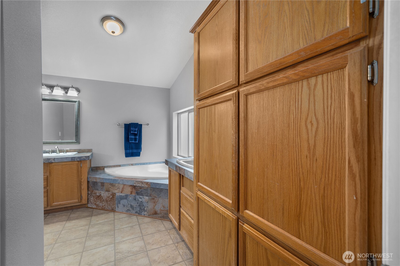 2150 E Timberlake Drive Property Photo 15