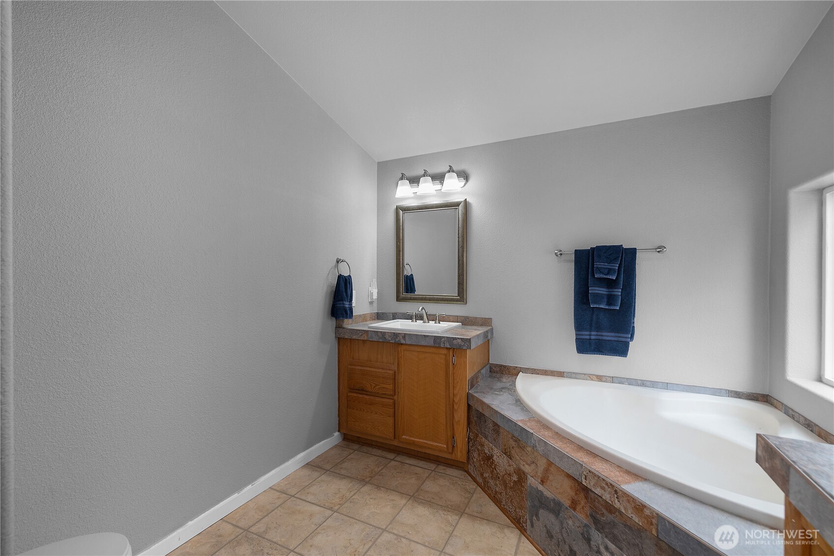 2150 E Timberlake Drive Property Photo 17