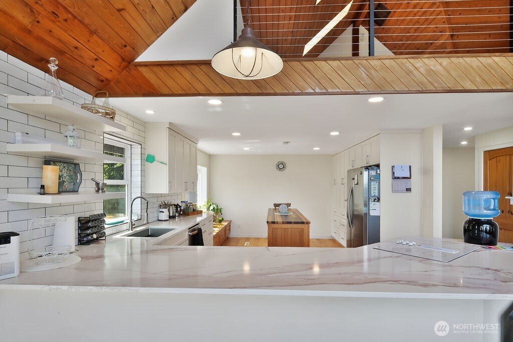 627 Wilson Street Property Photo 14