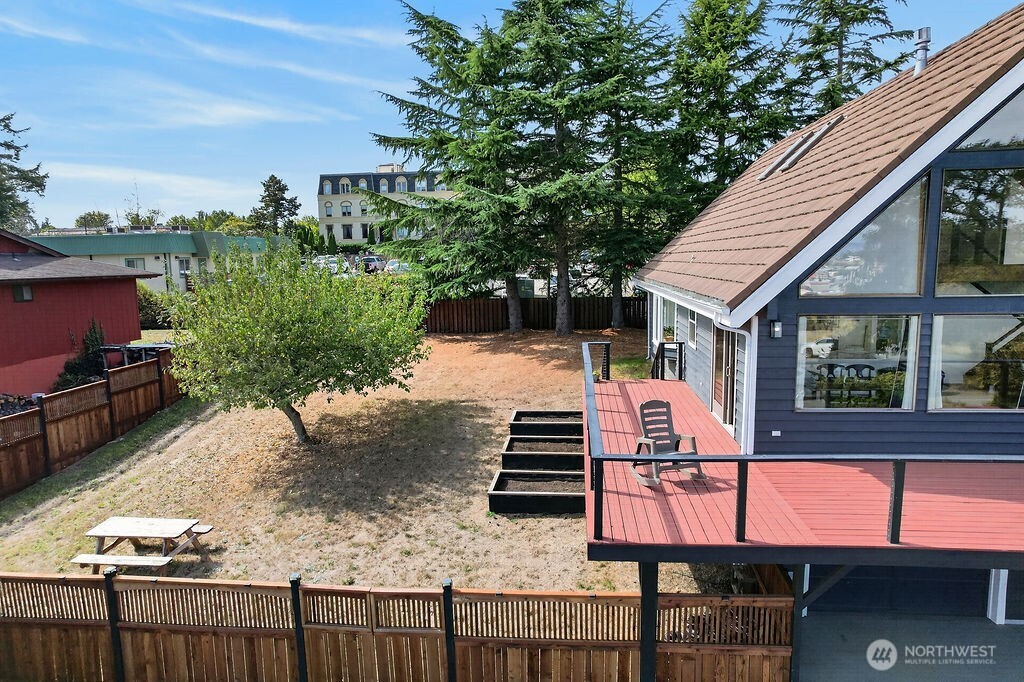 627 Wilson Street Property Photo 36
