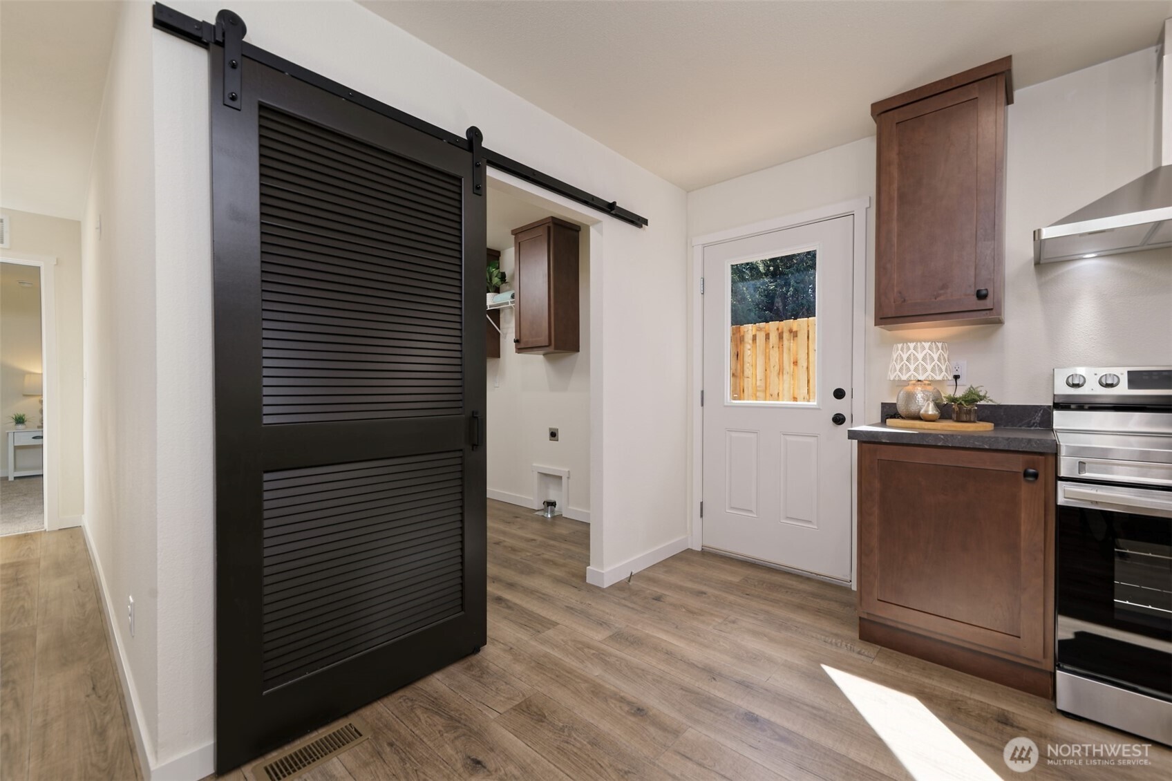 191 E Alderney Street Property Photo 8