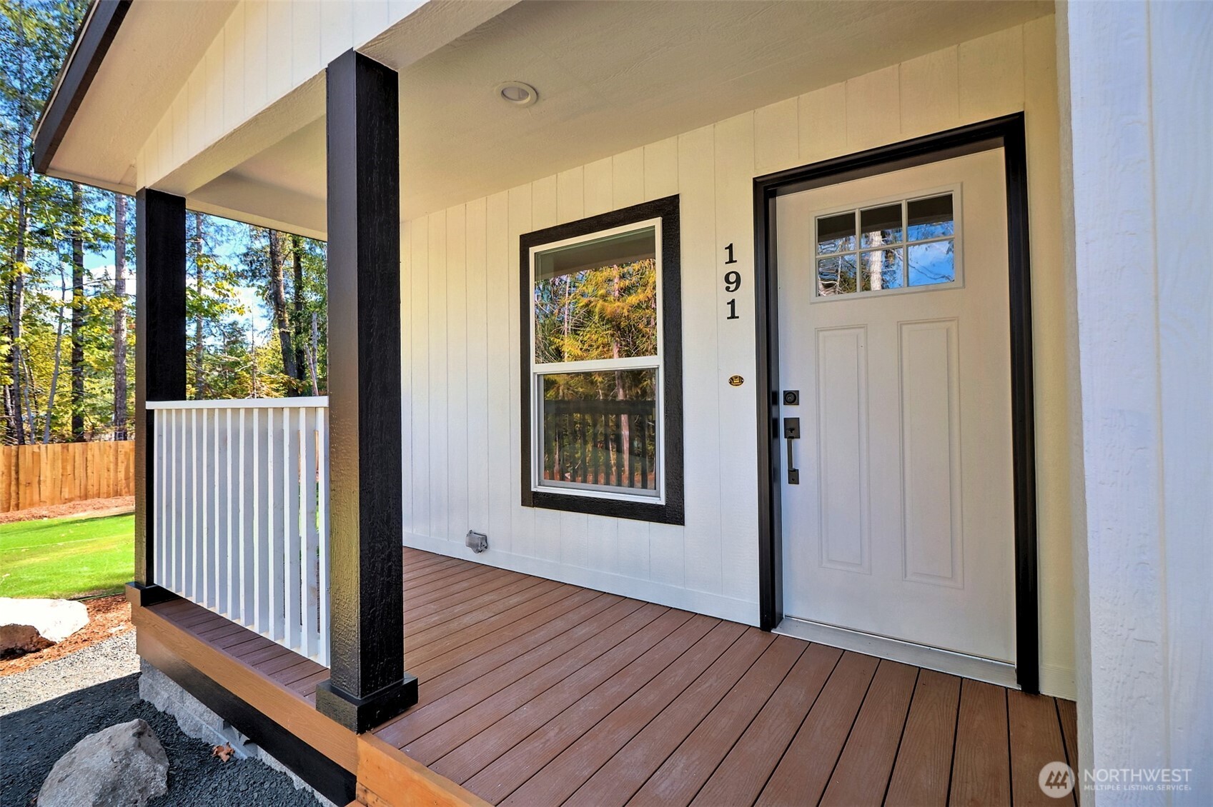 191 E Alderney Street Property Photo 21