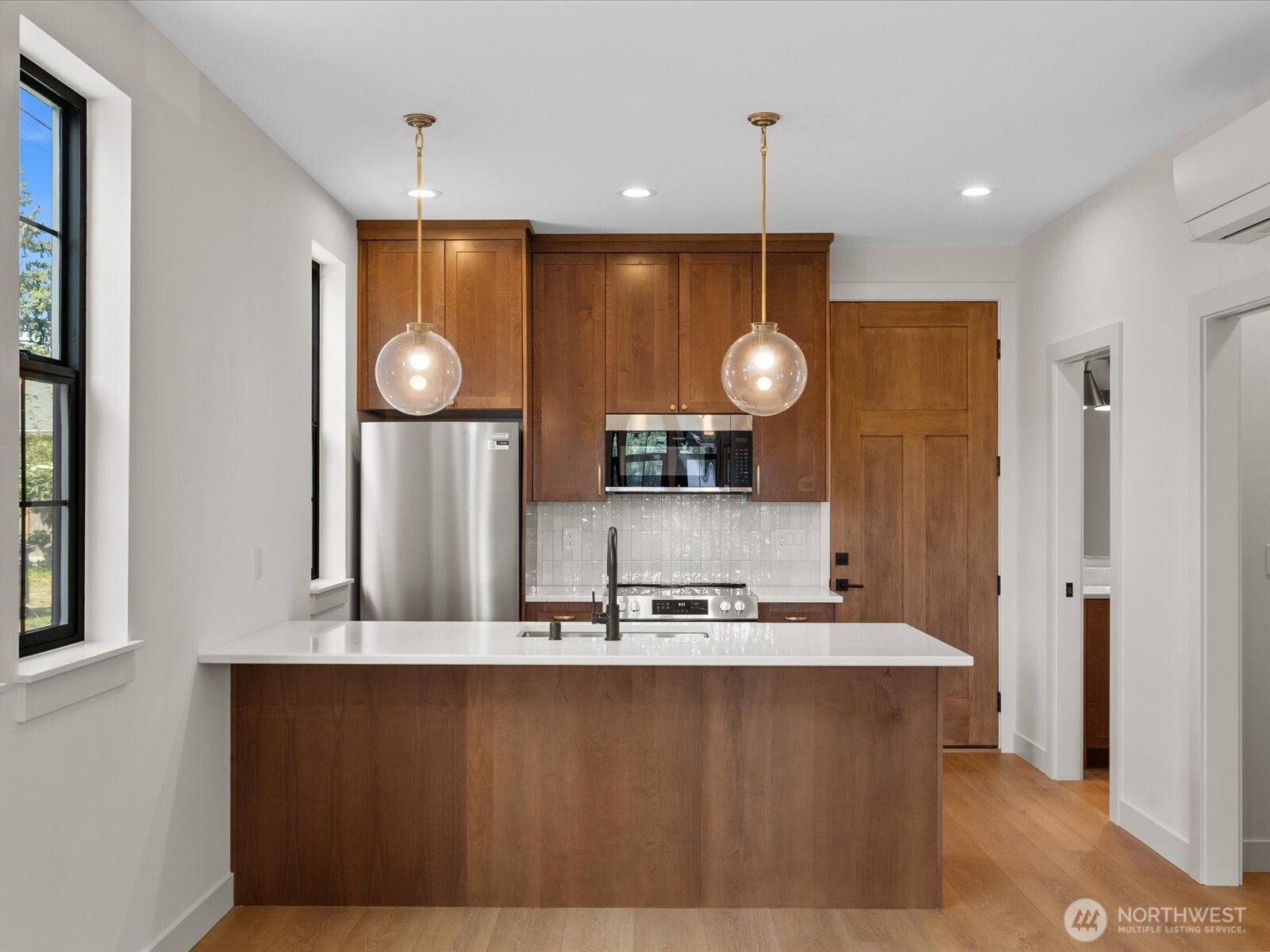 2815 25th Street C Property Photo 6