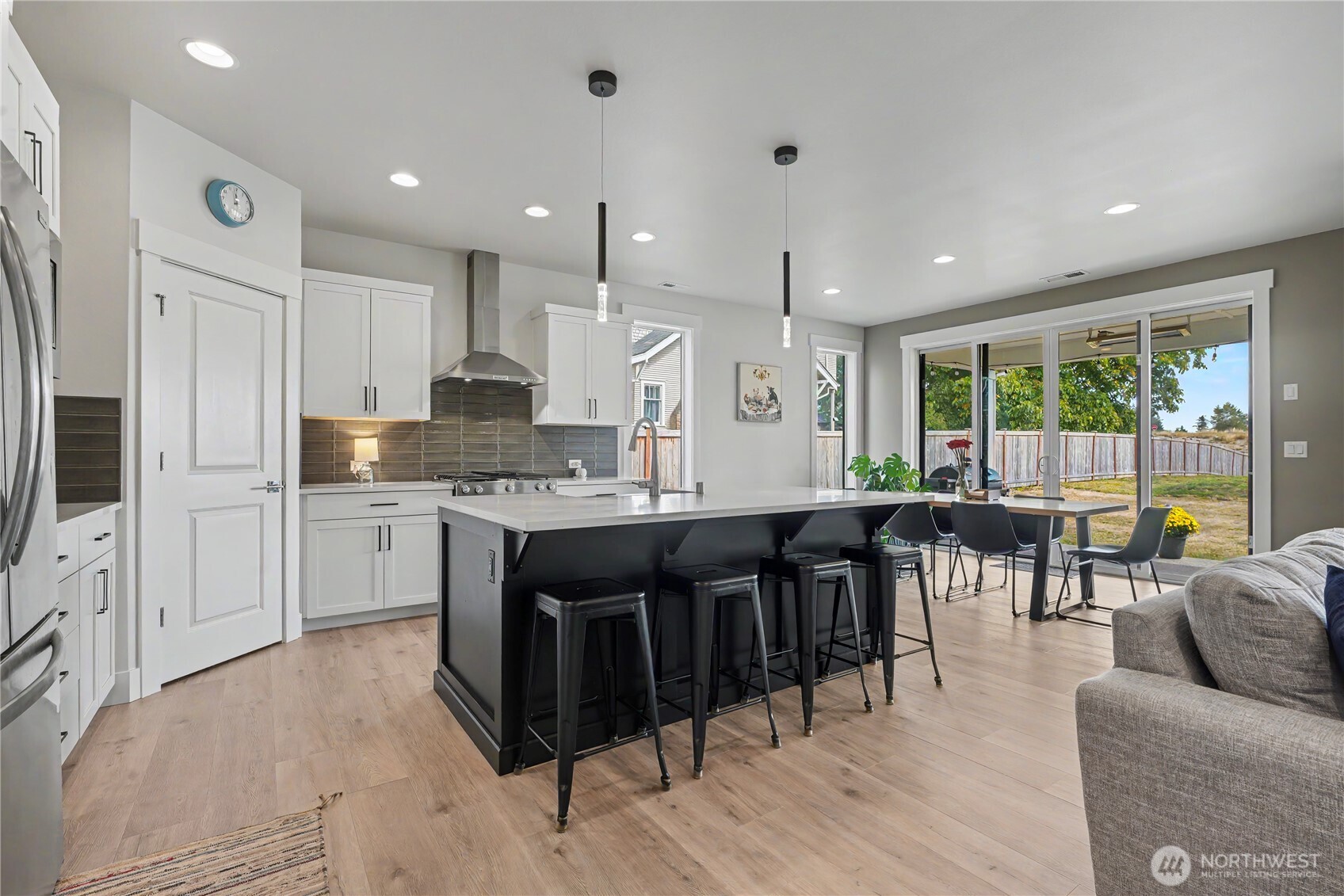 1427 114th Avenue Property Photo 5