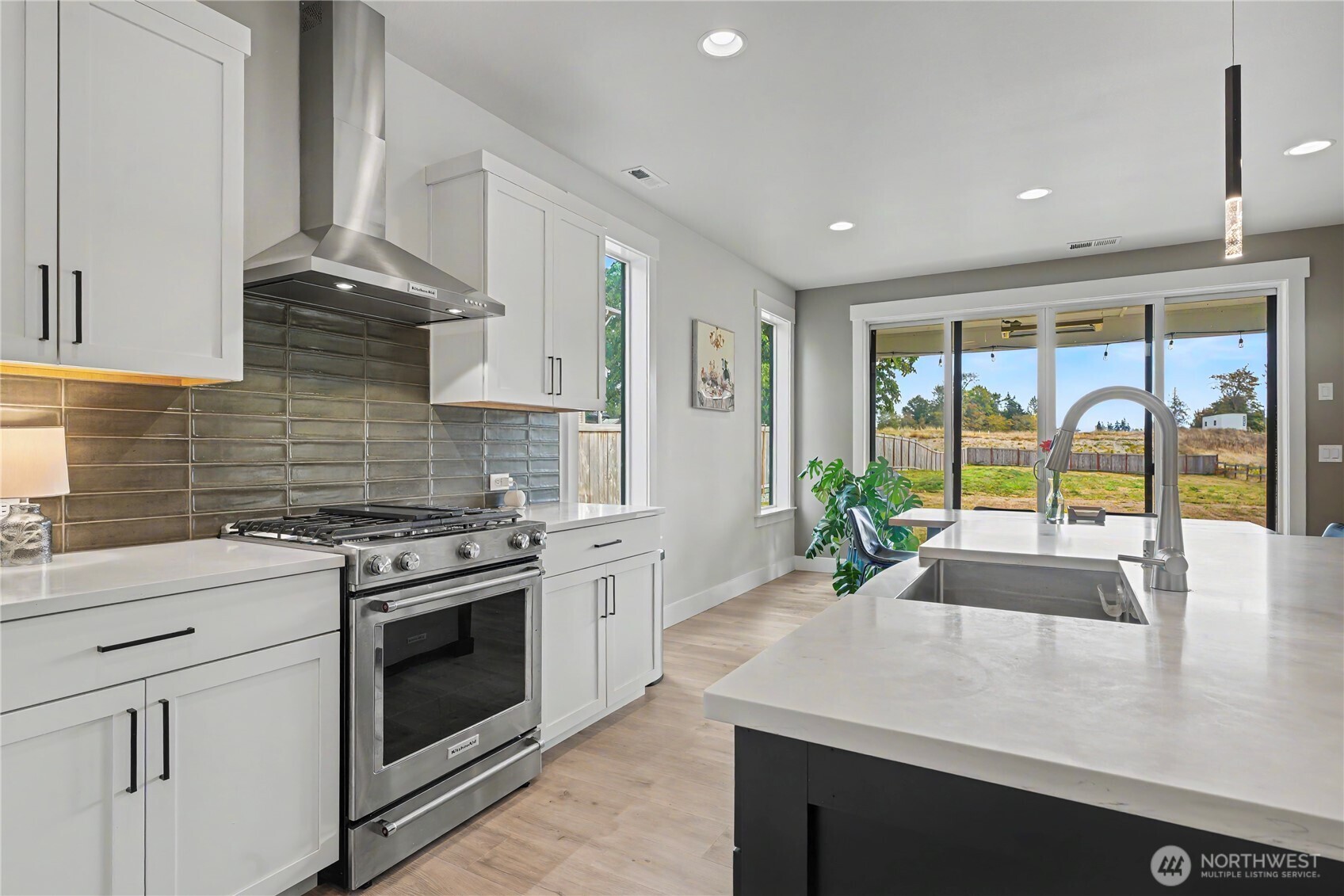 1427 114th Avenue Property Photo 8