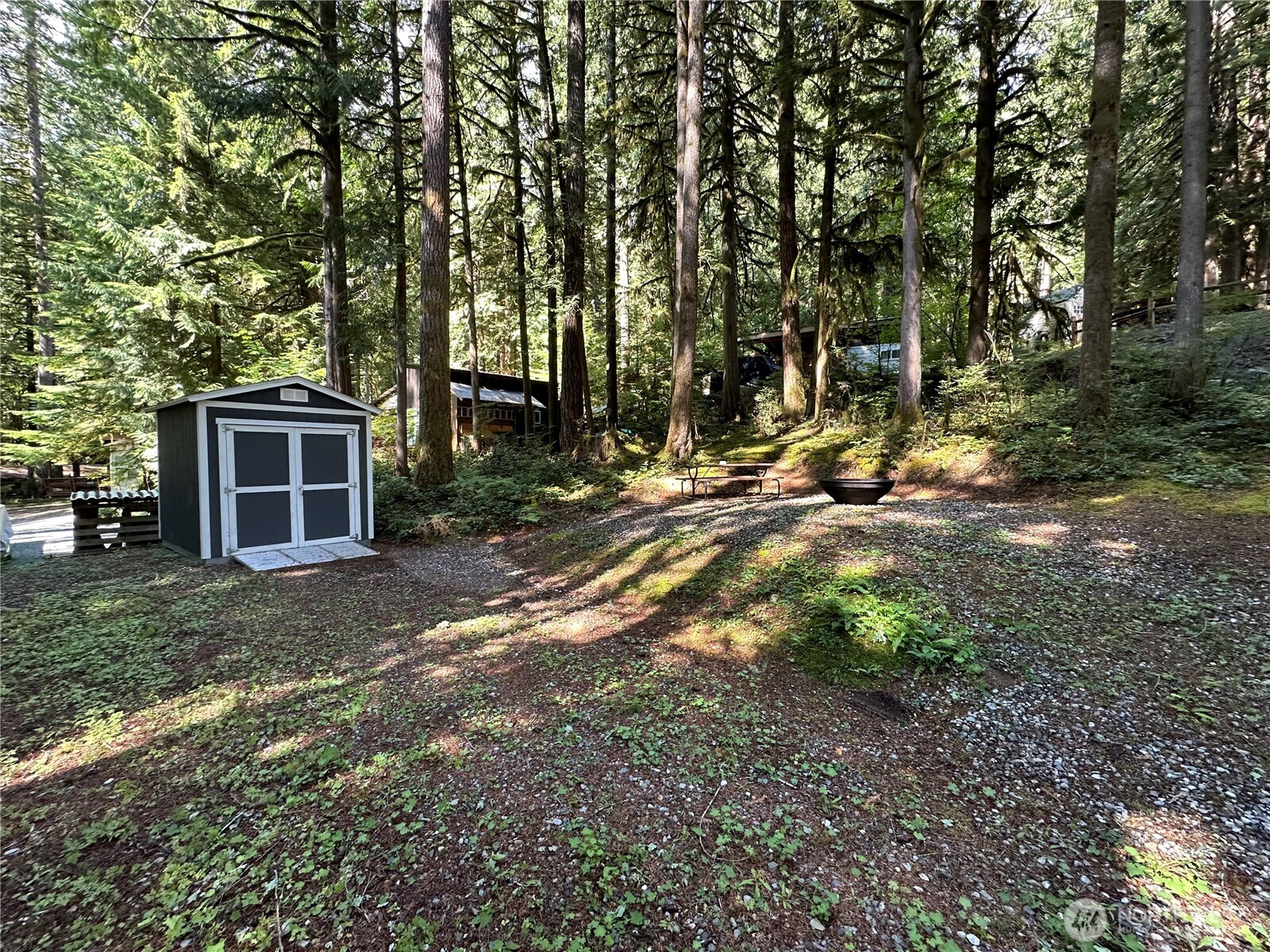 44707 Snee Oosh Trail Property Photo 3