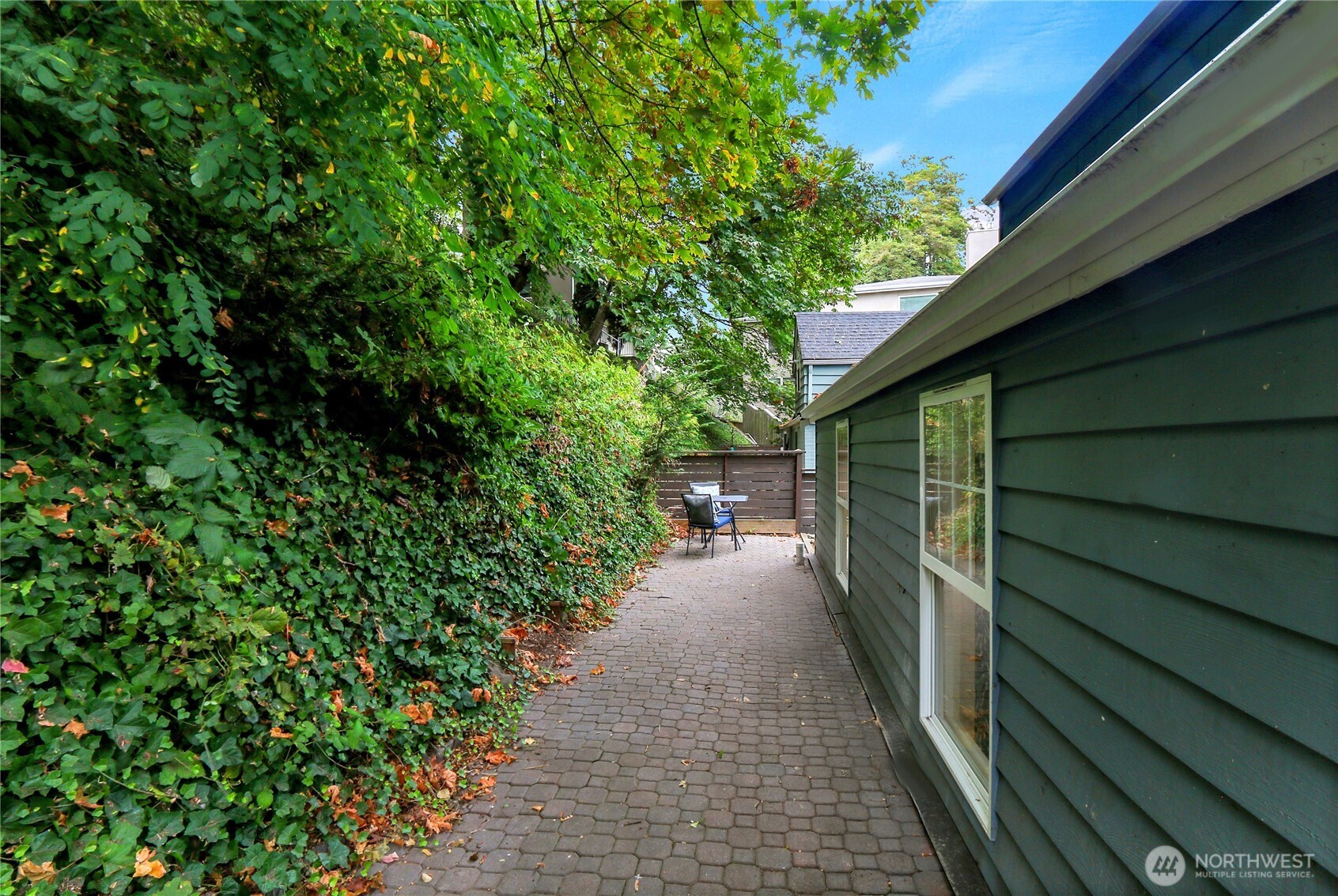 2157 Dexter Avenue Property Photo 4