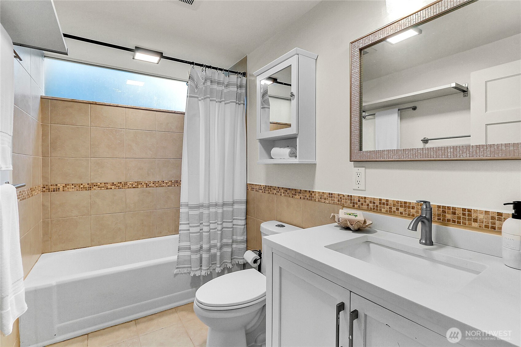 2157 Dexter Avenue Property Photo 17
