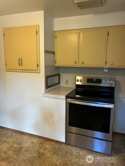 261 Eagle Place Property Photo 4