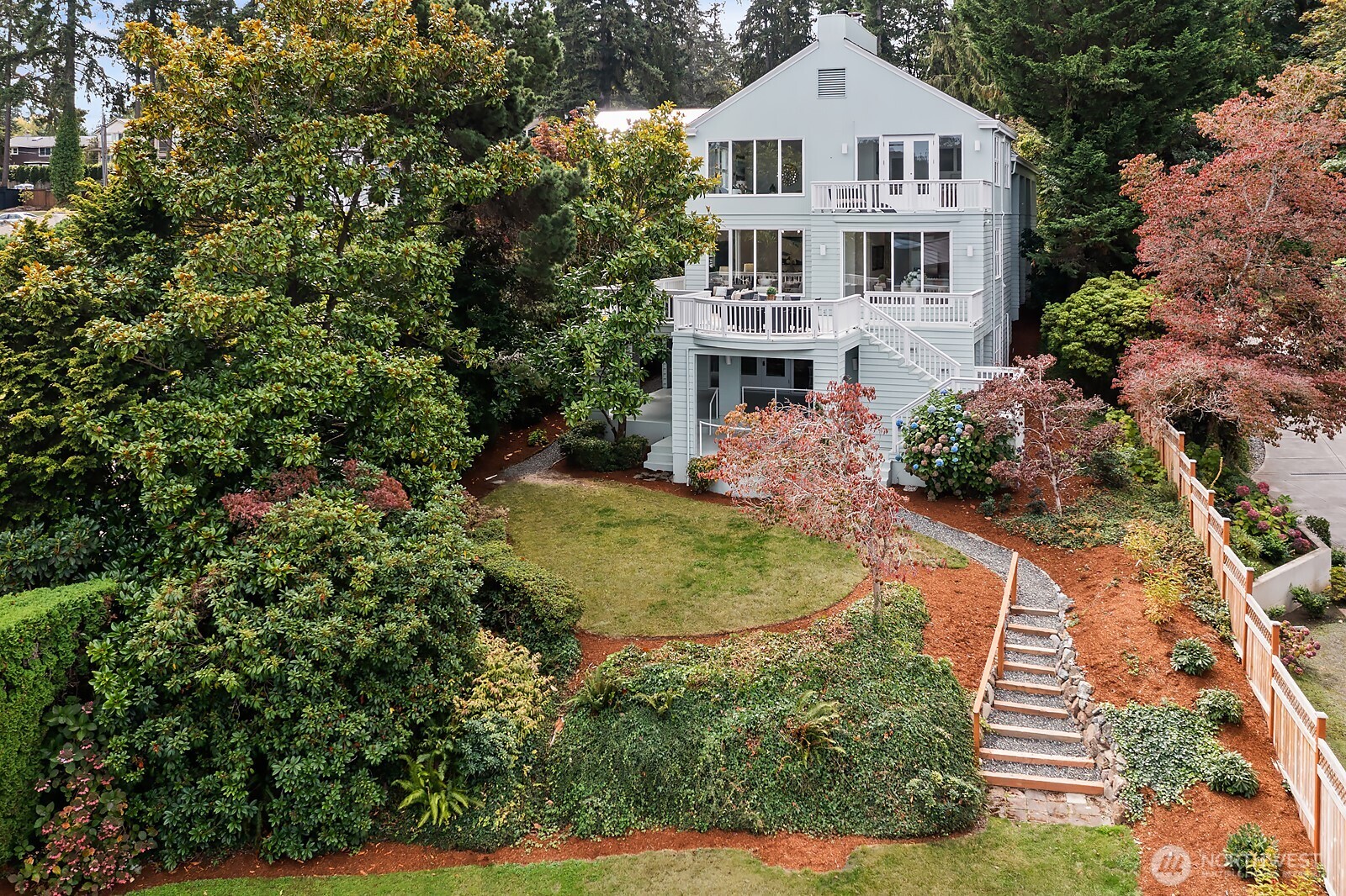 3402 W Lake Sammamish Parkway Property Photo 2