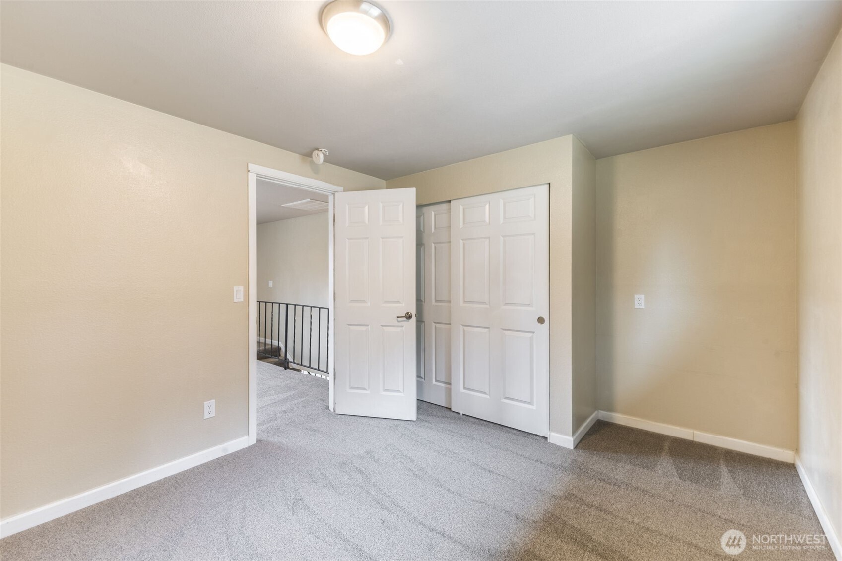 8423 191st Street Property Photo 21