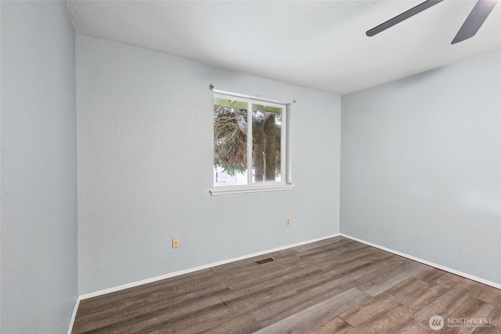 15912 67th Street Ct Property Photo 10