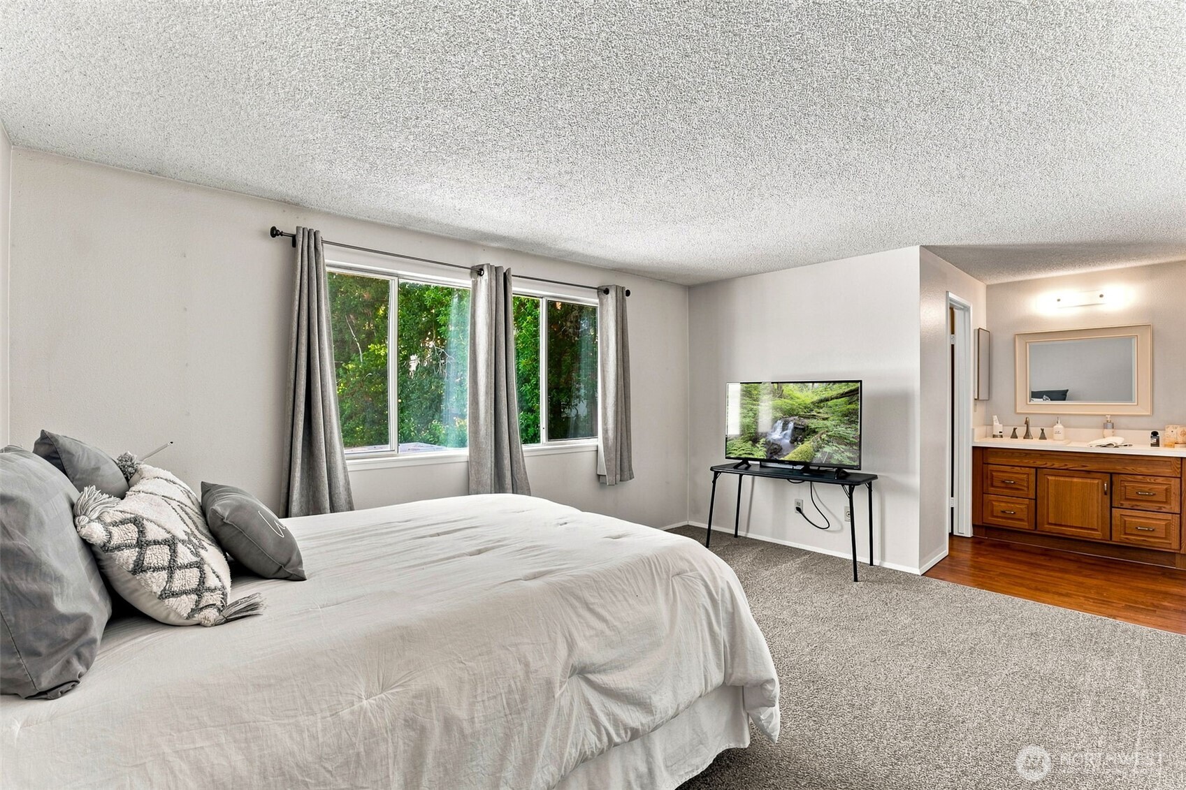 8638 Onyx Drive E Property Photo 12
