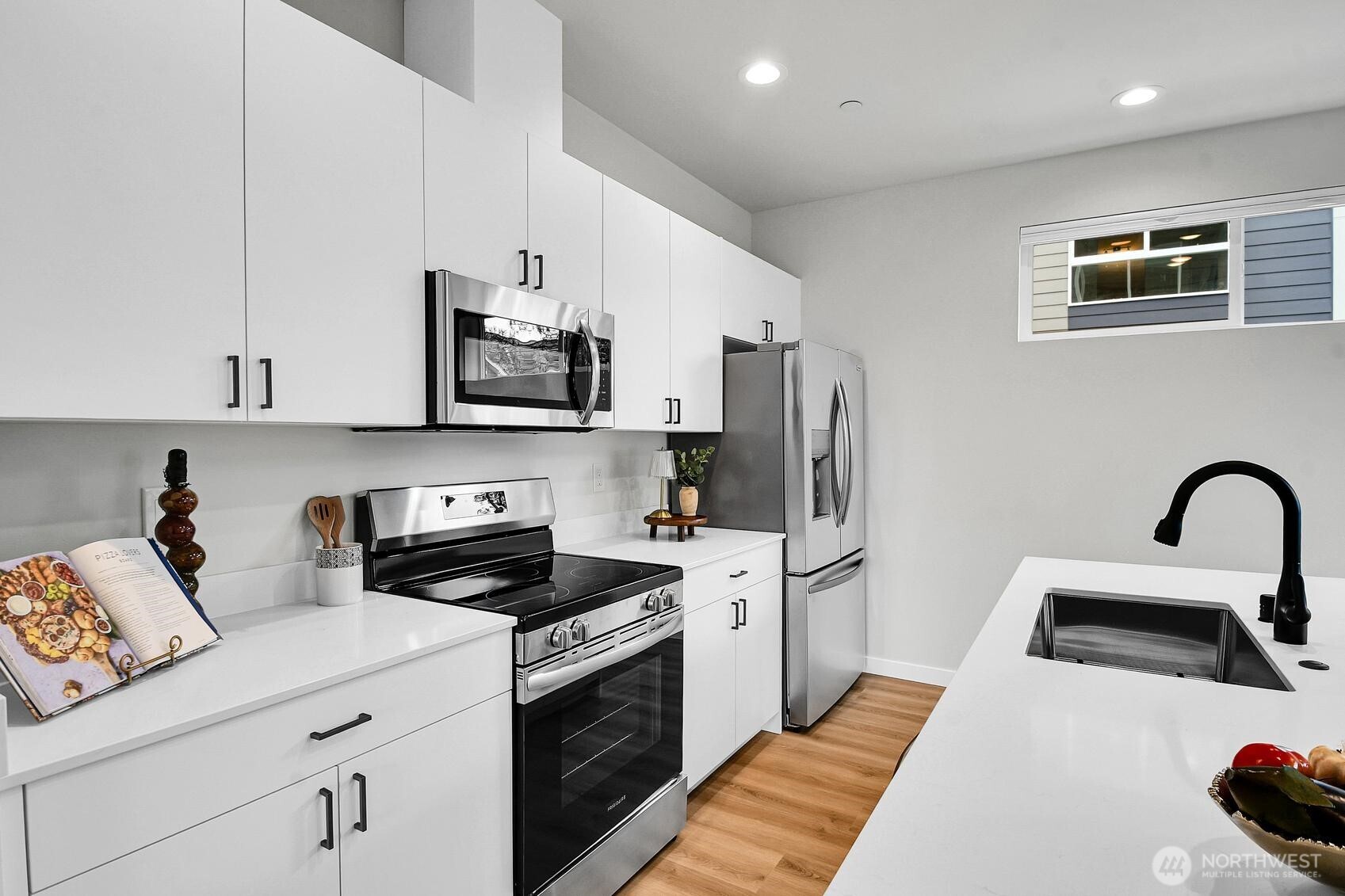222 124th Street G2 Property Photo 12