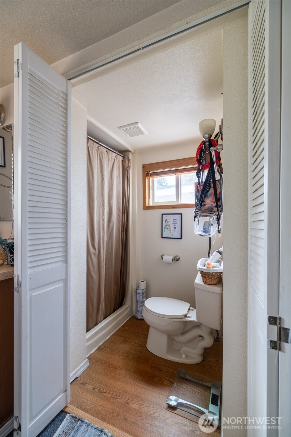 1424 Kelly Avenue Property Photo 13