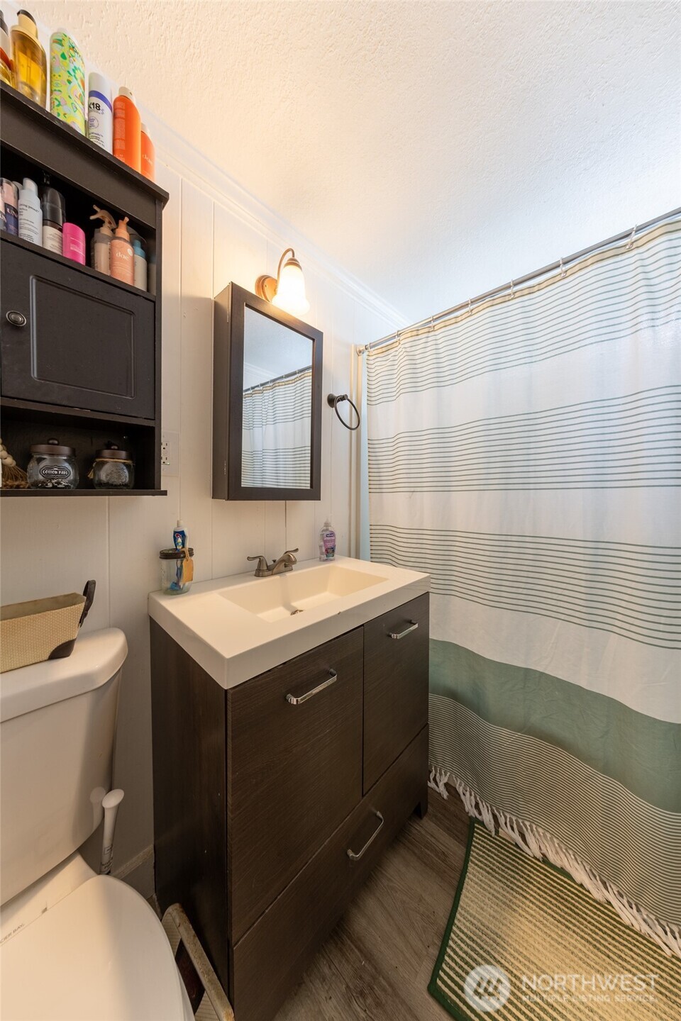 1424 Kelly Avenue Property Photo 16