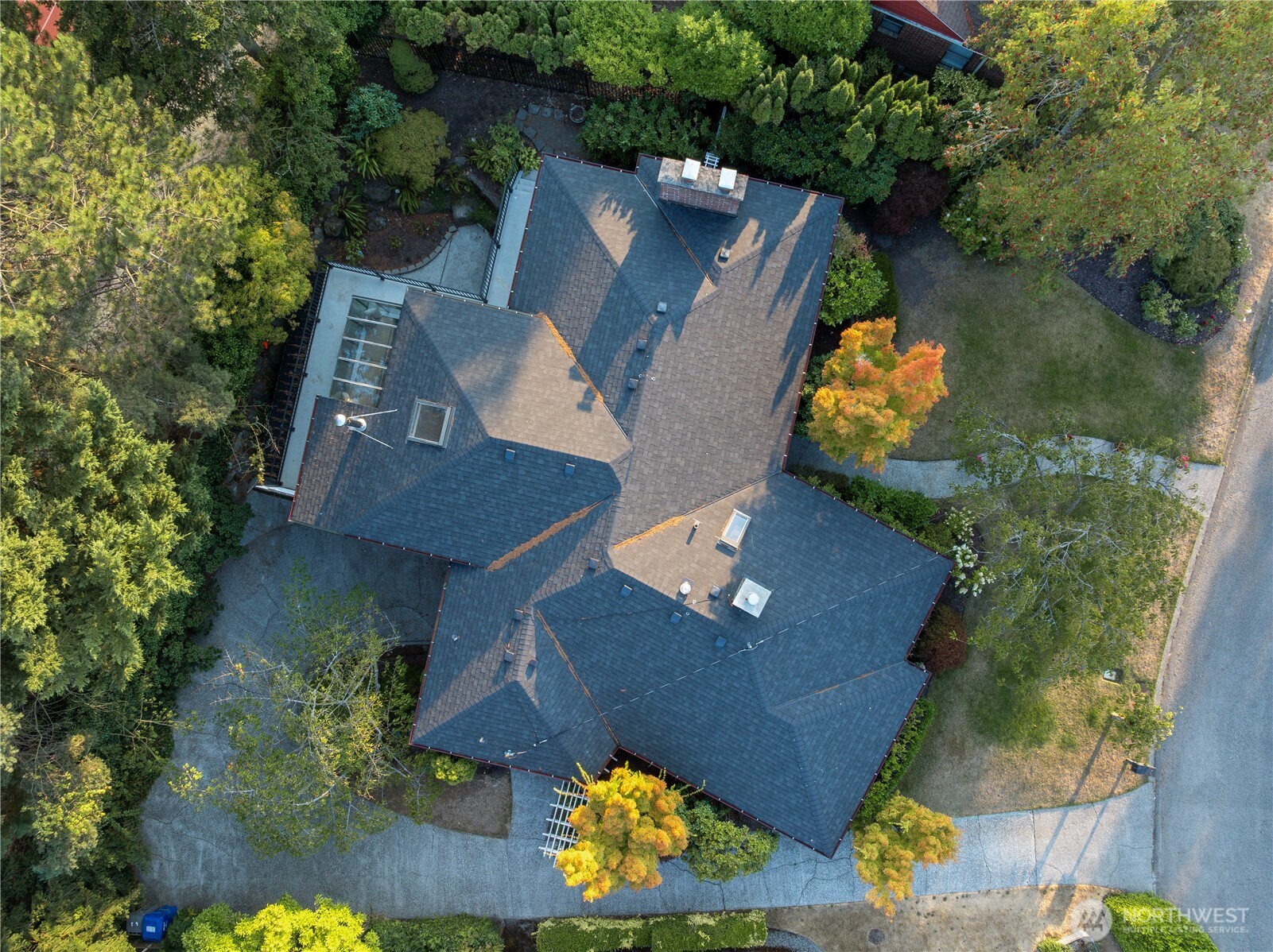 1805 Nw 95th Street Property Photo 2