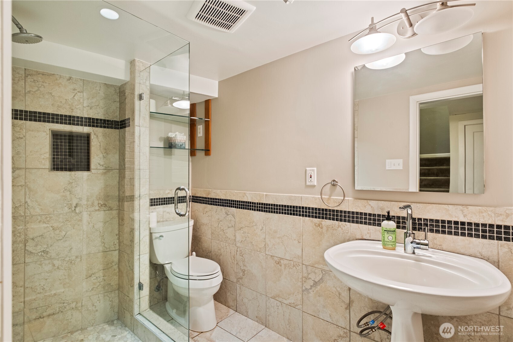 1805 Nw 95th Street Property Photo 35