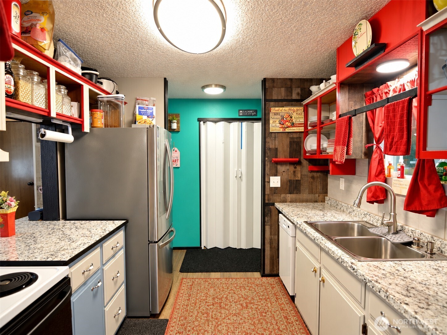 344 Temple Avenue Property Photo 3