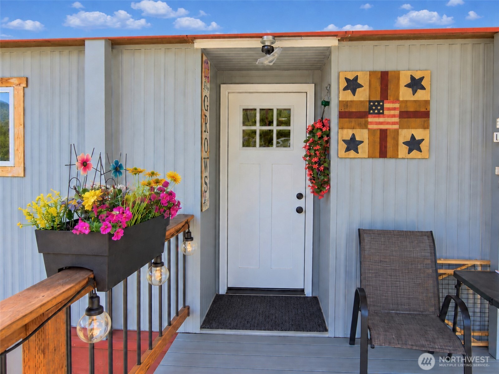 344 Temple Avenue Property Photo 12