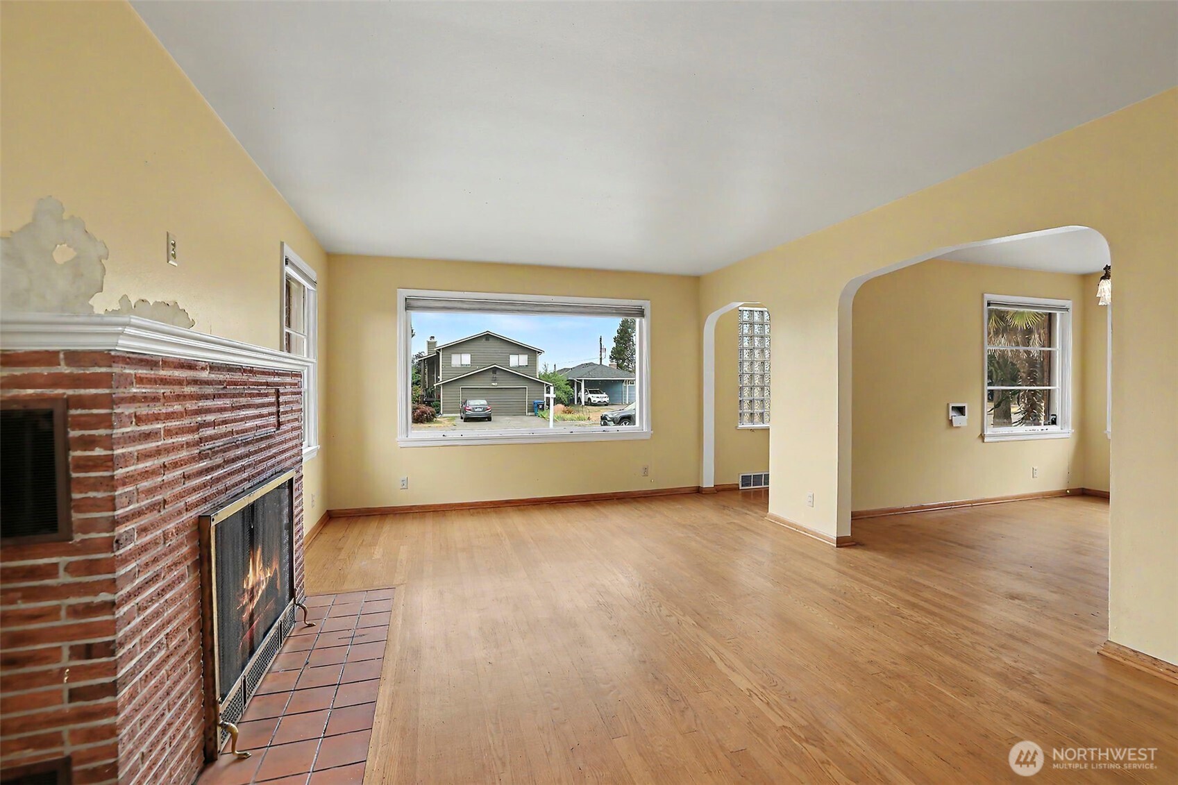 3914 13th Avenue Property Photo 4