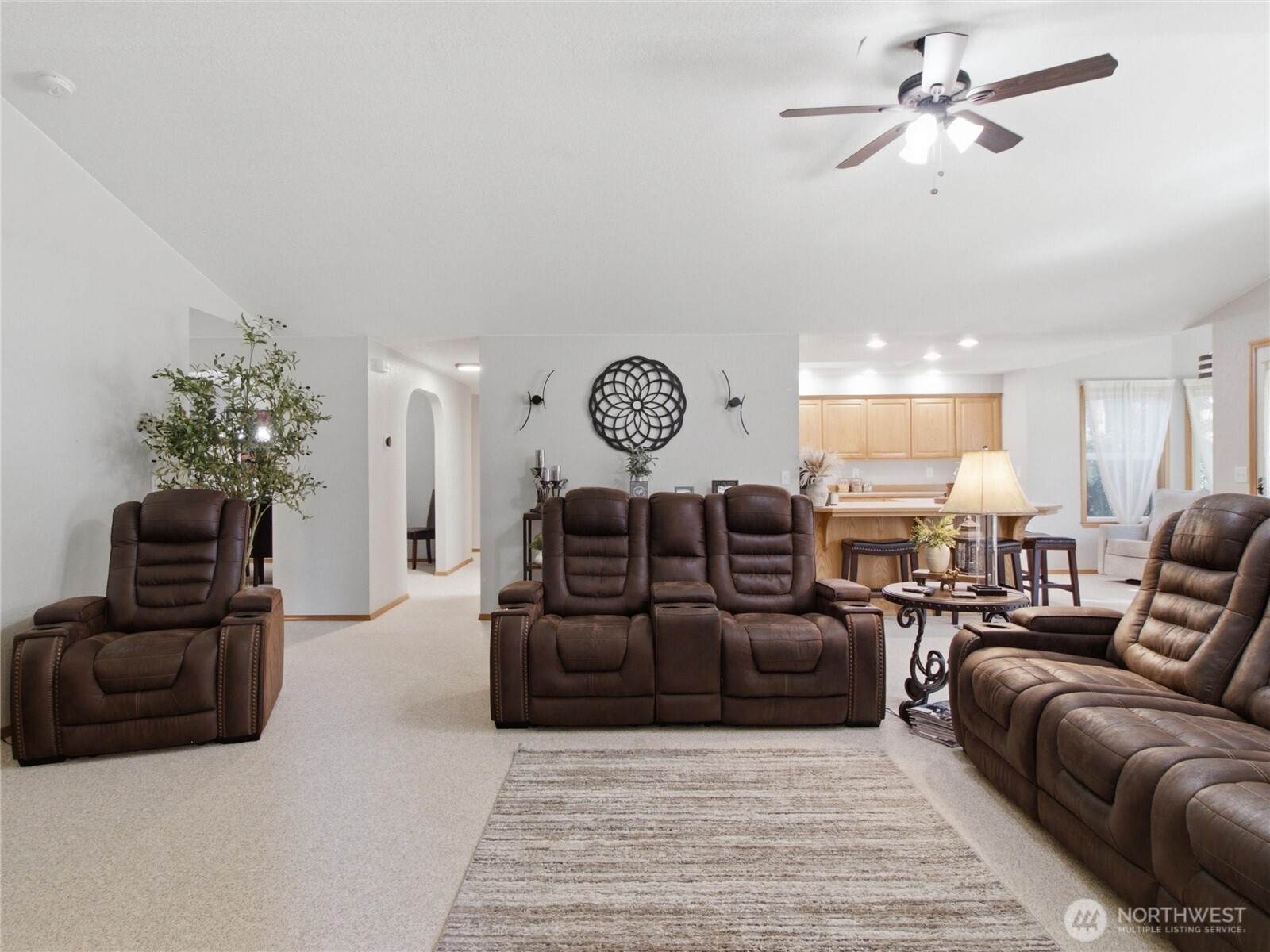 15837 Lawrence Place Property Photo 7