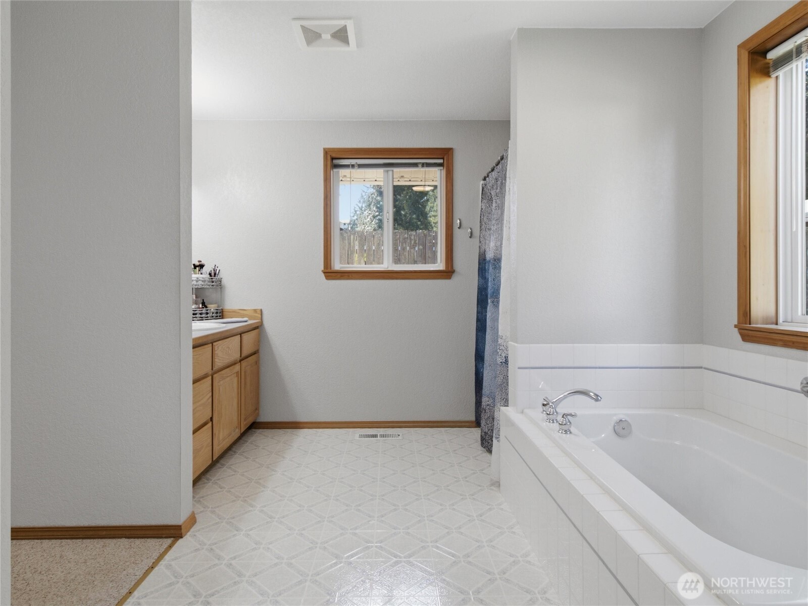 15837 Lawrence Place Property Photo 20