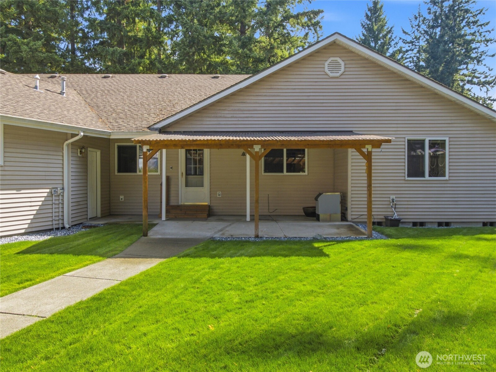 15837 Lawrence Place Property Photo 29
