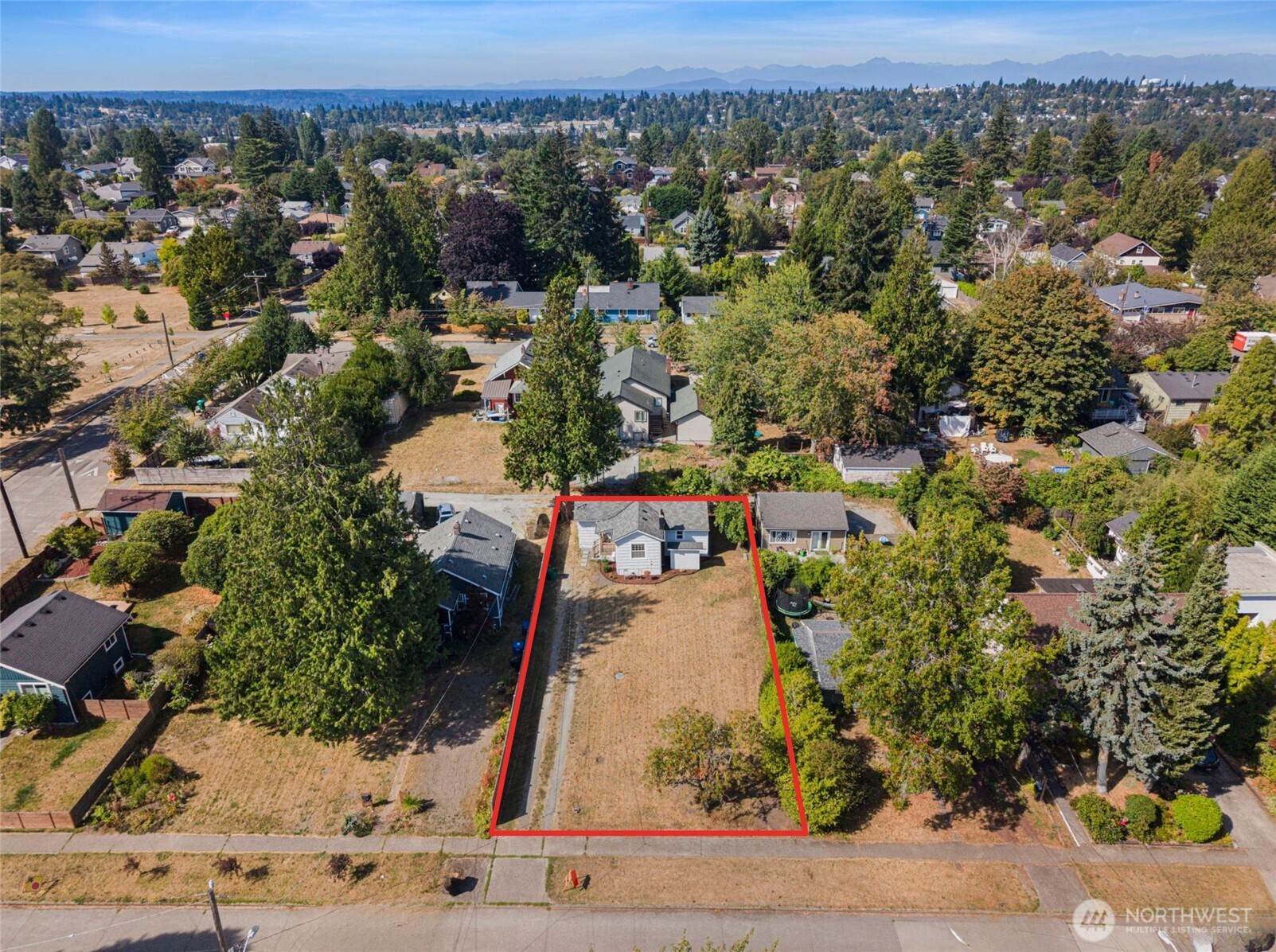8143 10th Avenue Property Photo 3
