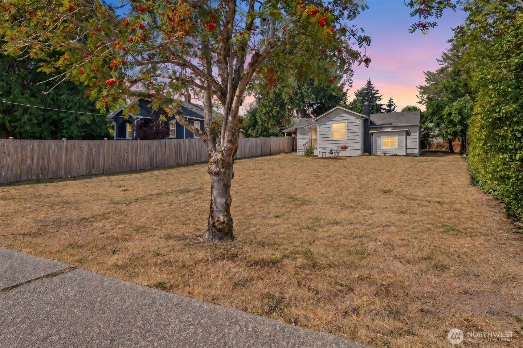 8143 10th Avenue Property Photo 5