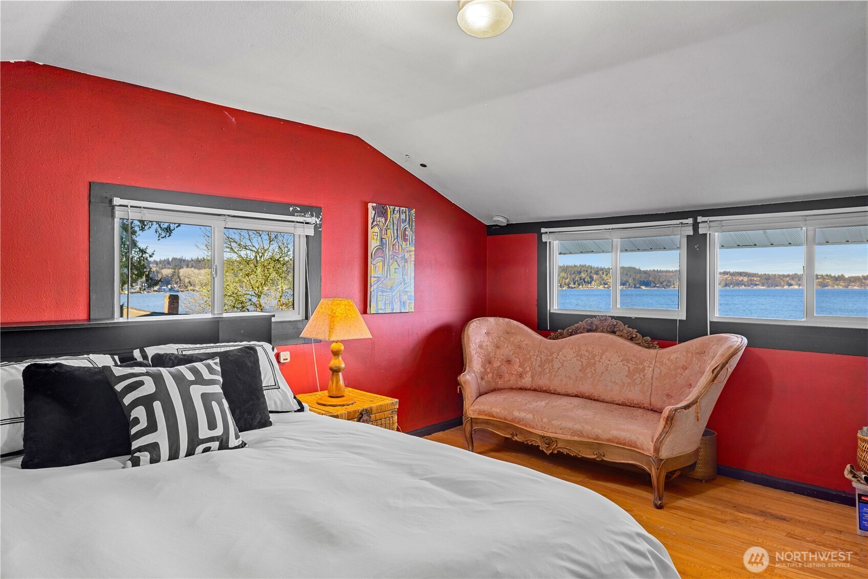 18166 41st Place Property Photo 15