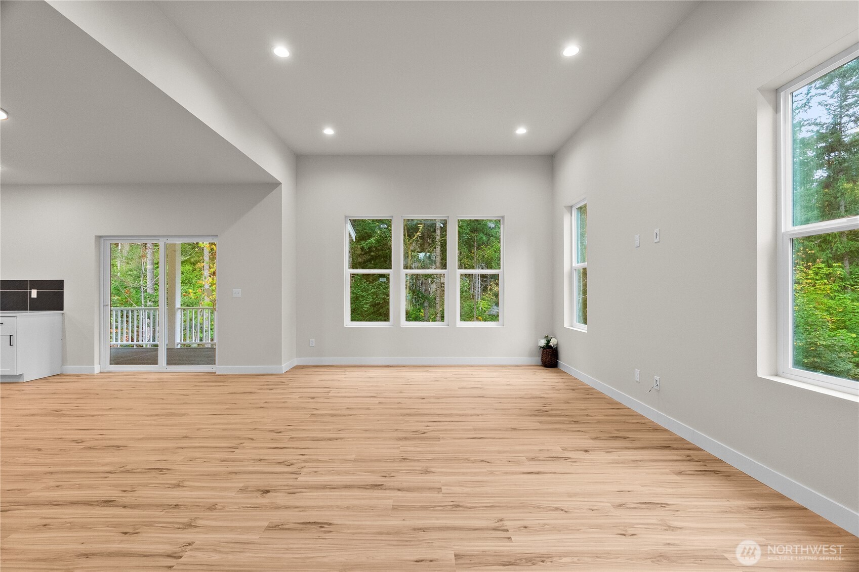 17921 Clear Lake Boulevard Property Photo 8