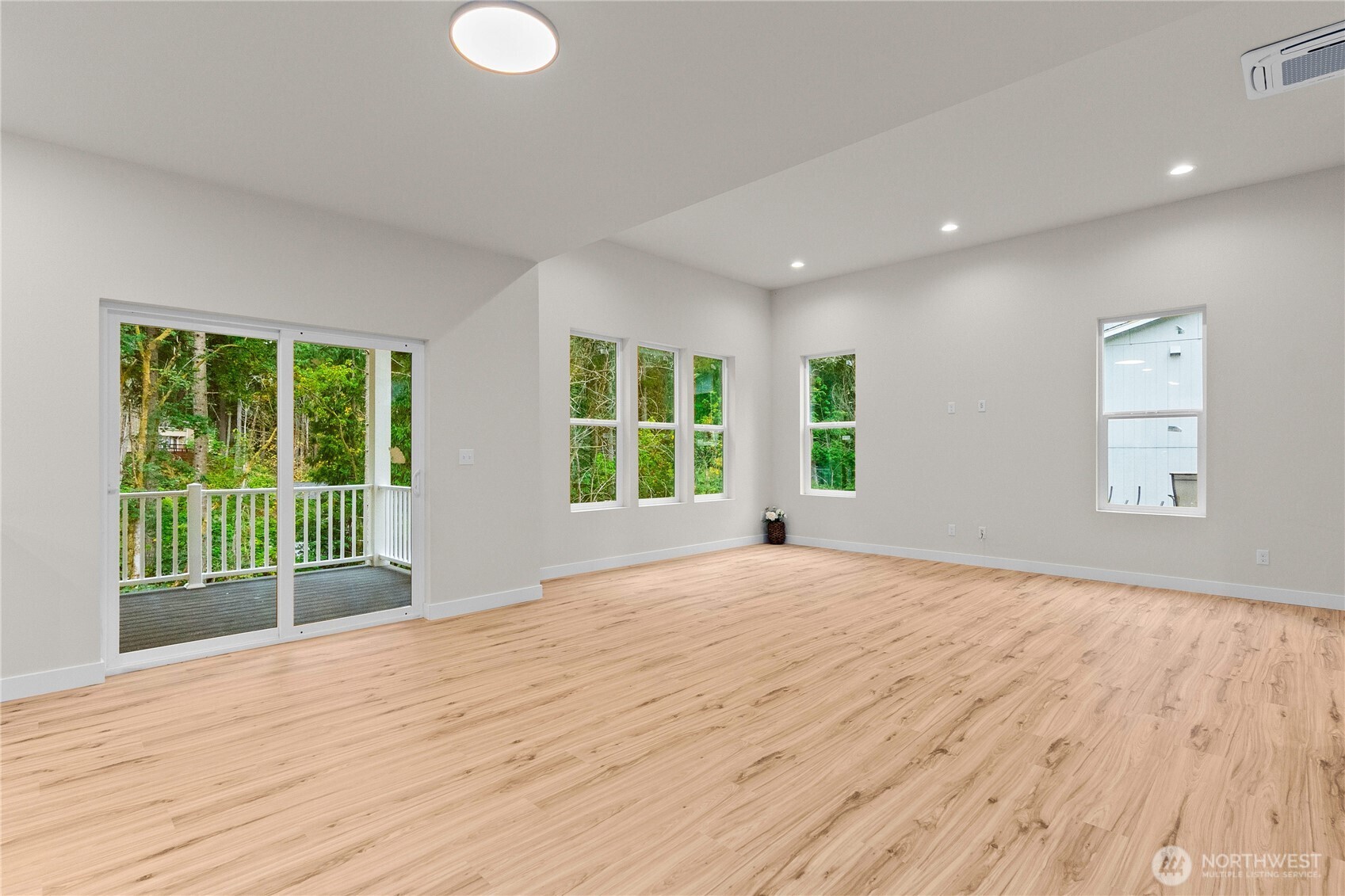 17921 Clear Lake Boulevard Property Photo 14