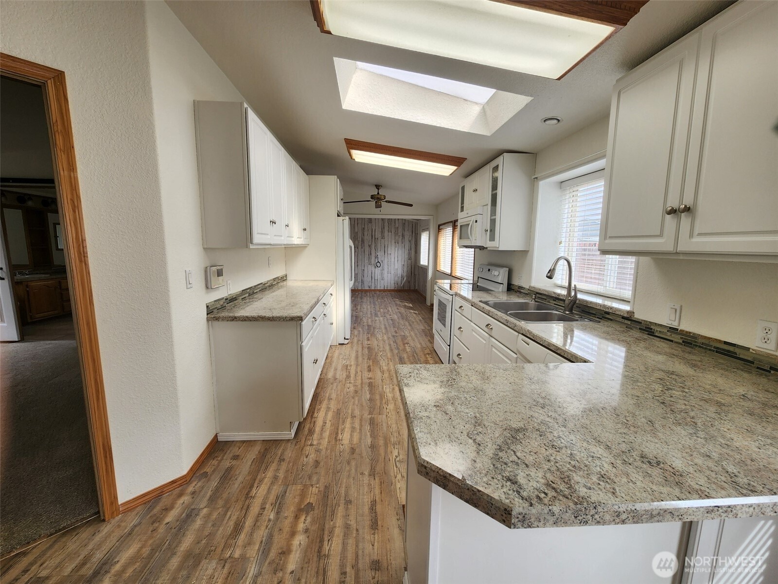 309 5th Avenue Property Photo 9