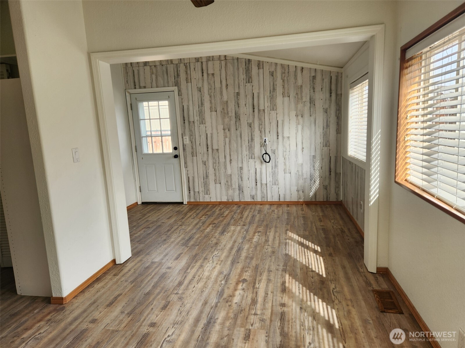 309 5th Avenue Property Photo 12
