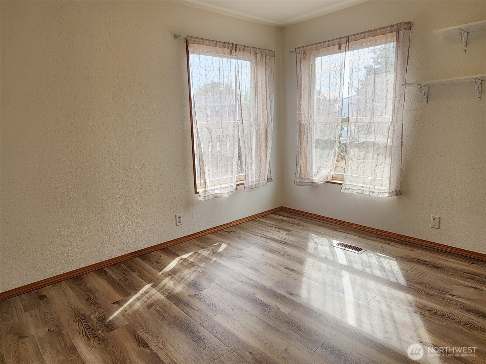 309 5th Avenue Property Photo 18