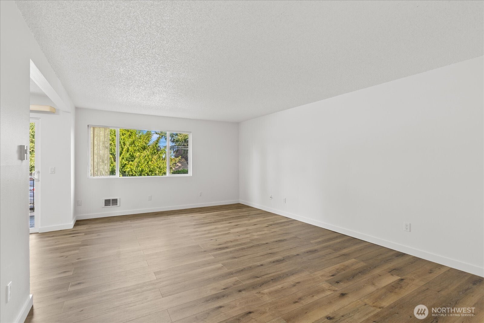 330 Elm Street 205 Property Photo 6