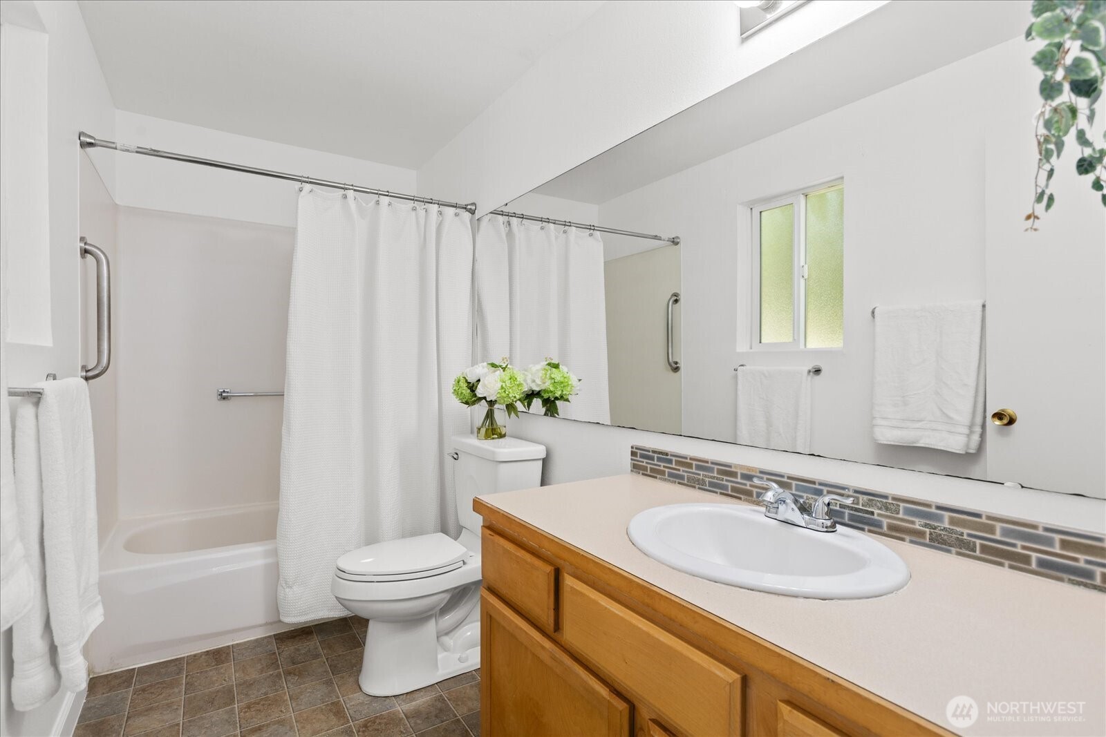330 Elm Street 205 Property Photo 18