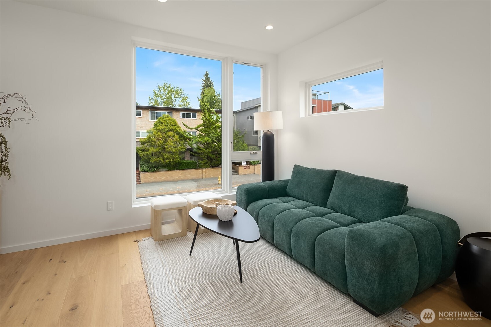 5251 California Avenue Property Photo 8