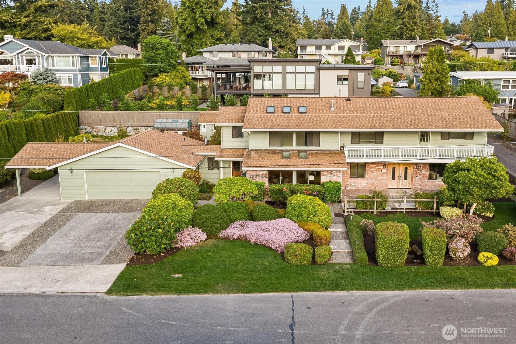18805 94th Avenue Property Photo 7