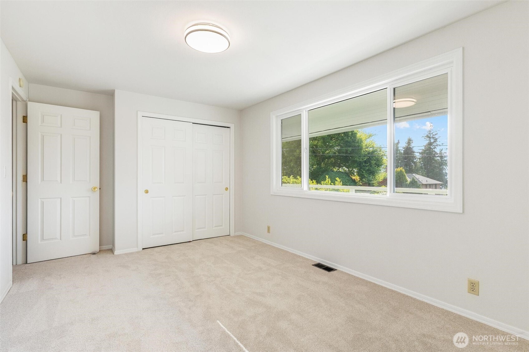 18805 94th Avenue Property Photo 30